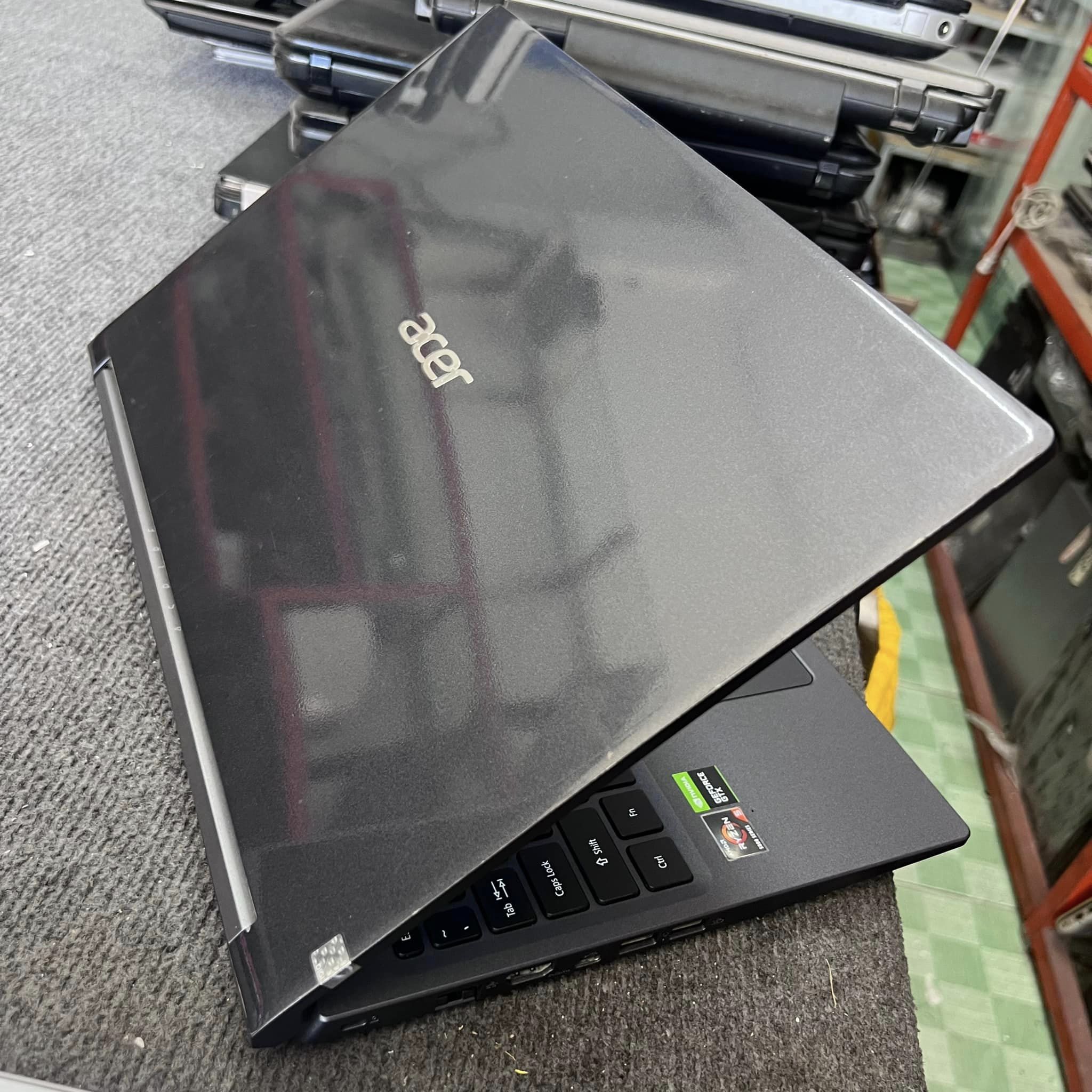 Laptop Acer Aspire 7 Gaming A715 42G R4XX R5 5500U/8GB/256GB/4GB GTX1650/Win11
